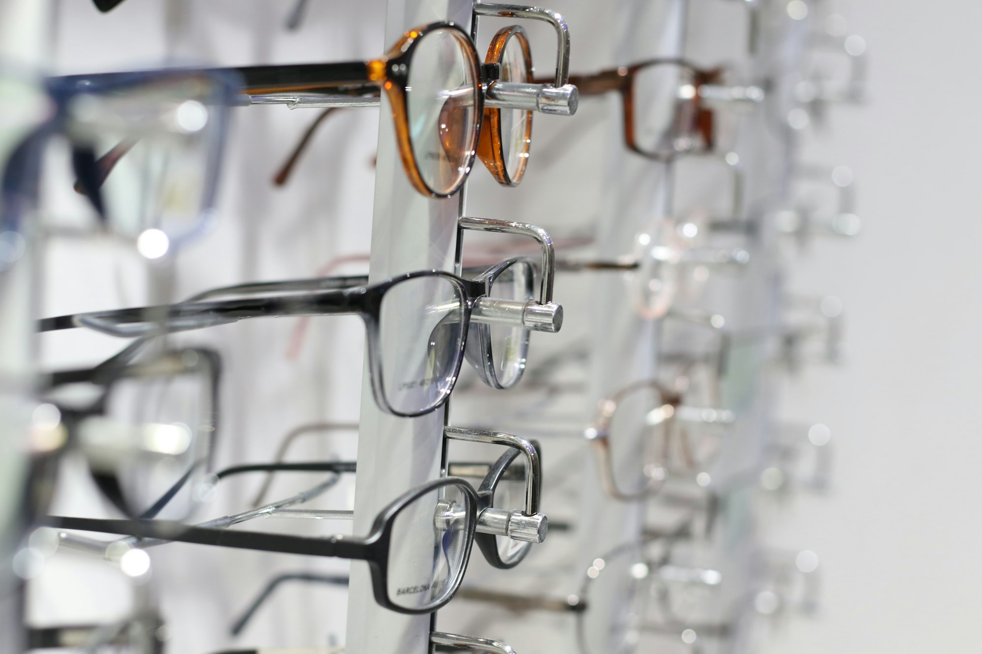 Eyeglasses on an optical display Eyeglasses on an optical display